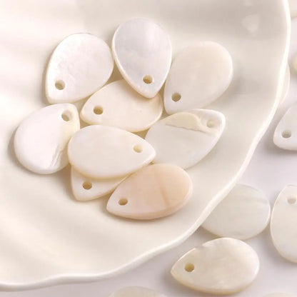 Weißer Stern, rund, Perlmutt-Muschel-Charms, natürliche Muschel-Halsketten-Anhänger für Schmuckherstellung, DIY-Ohrring-Zubehör, 30 Stück