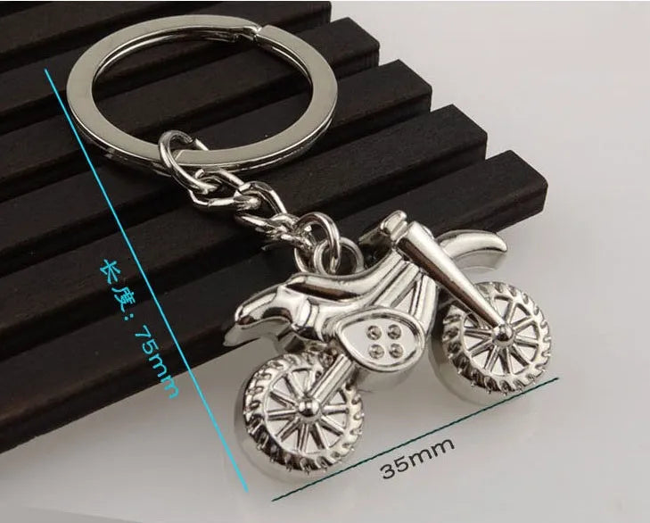 Neues Design, cooler Luxus-Schlüsselanhänger aus Metall, Auto-Schlüsselanhänger, Schlüsselanhänger, Motorradhelm-Schlüsselanhänger für neue Simulationsgeschenke 17335
