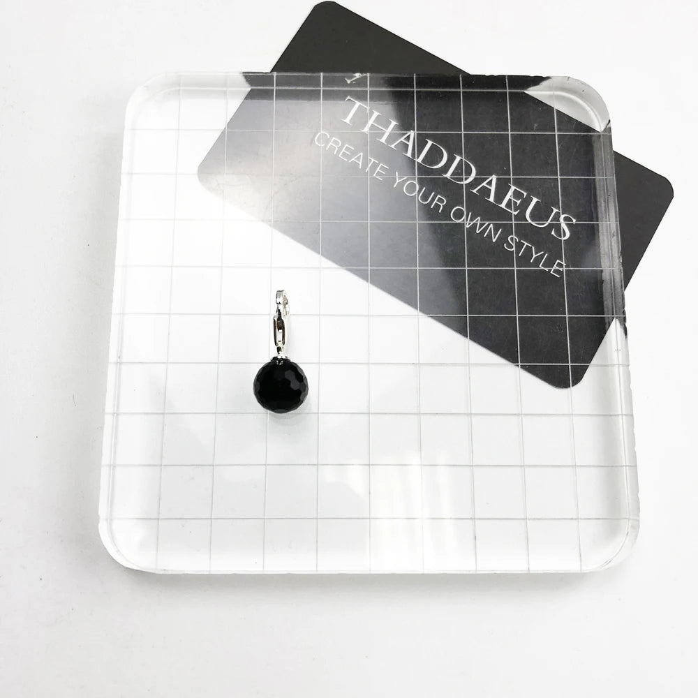 Schwarz-grauer hängender Kristall-Sonnenfänger aus 925er-Sterlingsilber, facettierter Kugel-Anhänger für Damen