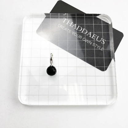 Schwarz-grauer hängender Kristall-Sonnenfänger aus 925er-Sterlingsilber, facettierter Kugel-Anhänger für Damen