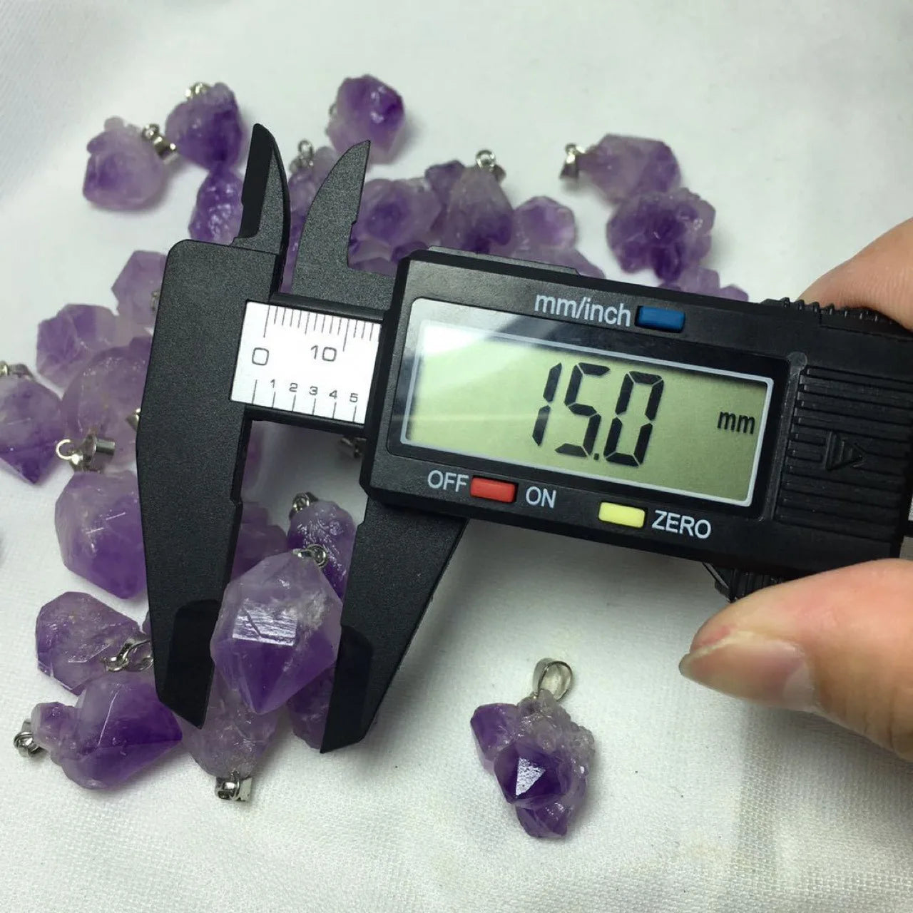 Naturstein Anhänger Brasilien Amethysten Kristall Druzy Unregelmäßige Form Lavendel Halbedelstein Chakra Reiki Roher Erz Schmuck