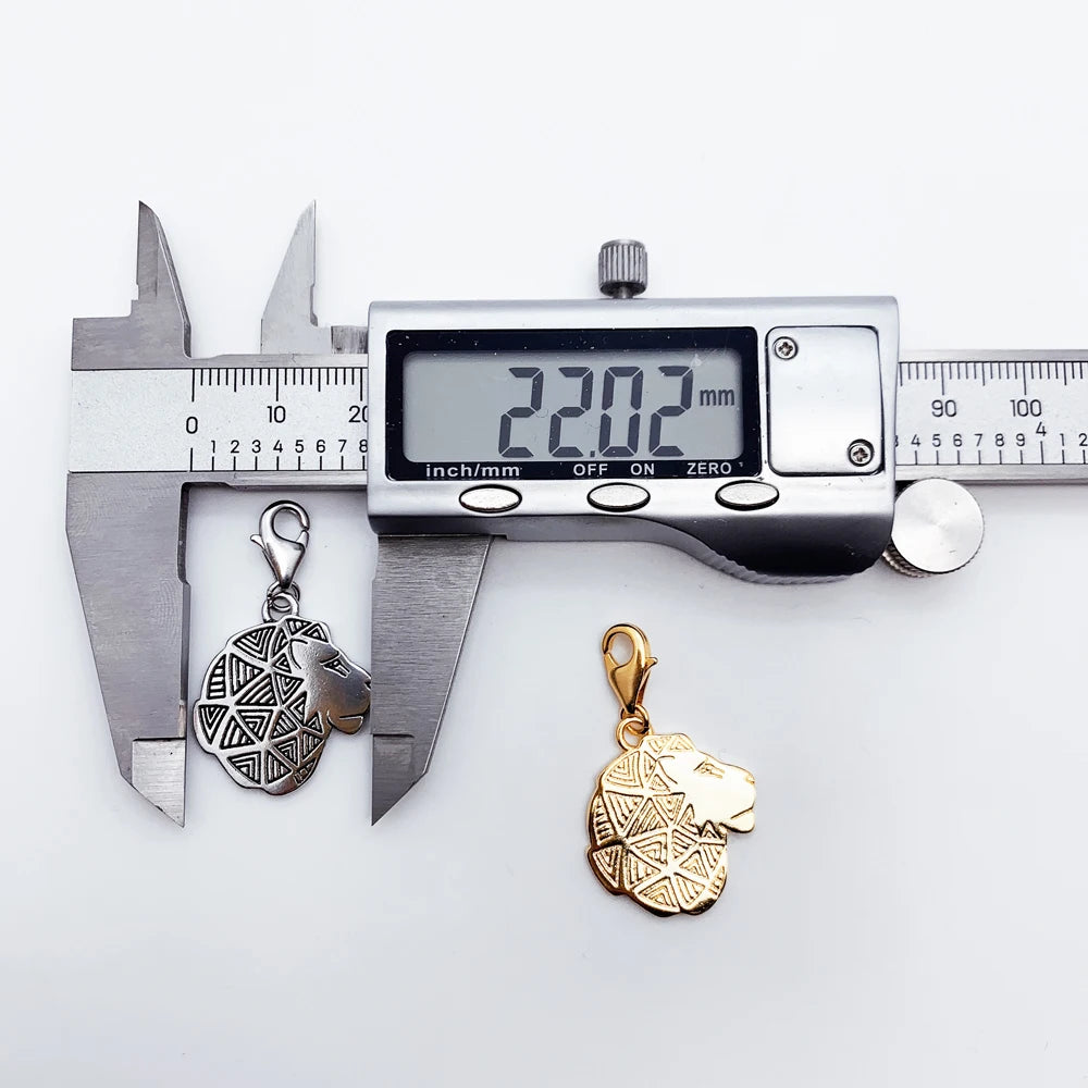 Löwe-Anhänger aus 925er-Sterlingsilber, baumelnder Charm, brandneues Vintage-Geschenk für Damen und Herren, neuer edler Schmuck