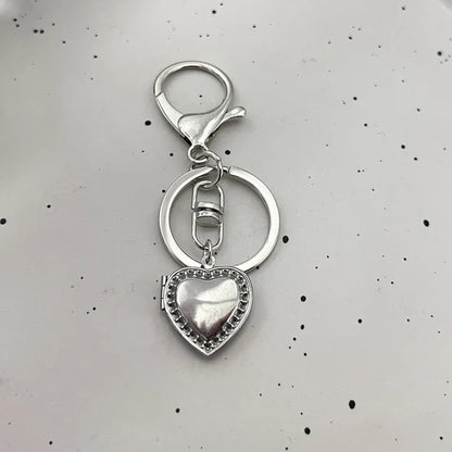 Fotorahmen Herz Medaillon Schlüsselanhänger y2k Handgefertigte herzförmige kleine Box Märchen Schlüsselanhänger Geschenk für Sie