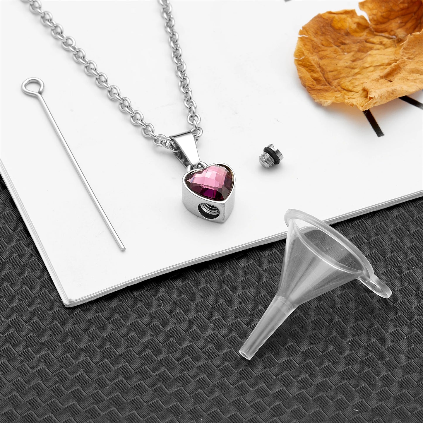 Herz-Urnen-Halskette aus Edelstahl mit Geburtsstein – Urnen-Schmuck für menschliche Asche, Andenken-Urnen-Schmuck