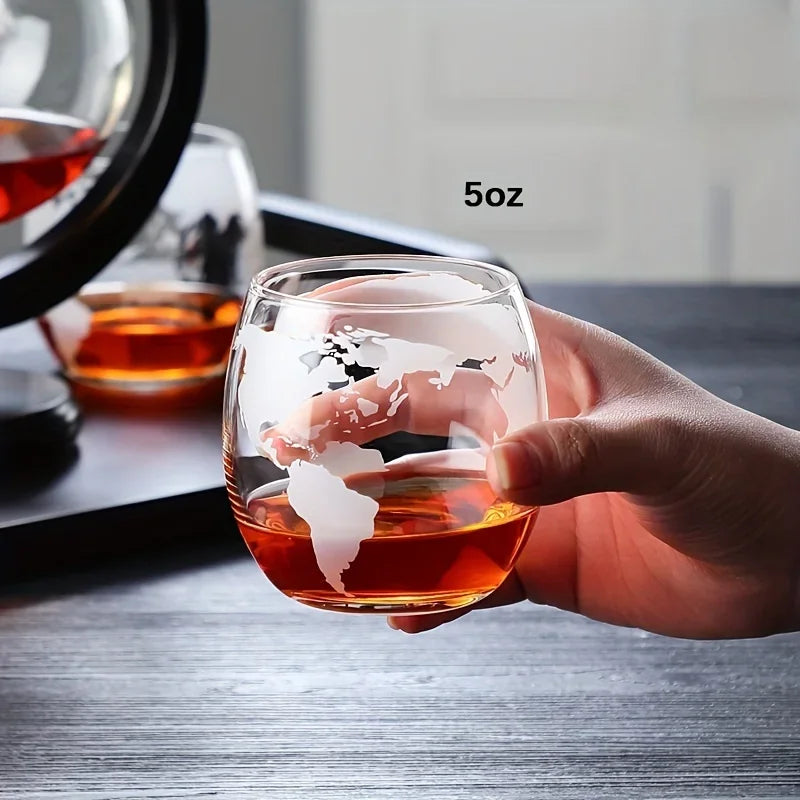 Globusförmiger Whisky-Dekanter aus Borosilikatglas mit Holzsockel, einzigartige Weinbelüfter-Flasche, Geschenk für die Dekoration zu Hause, in der Bar