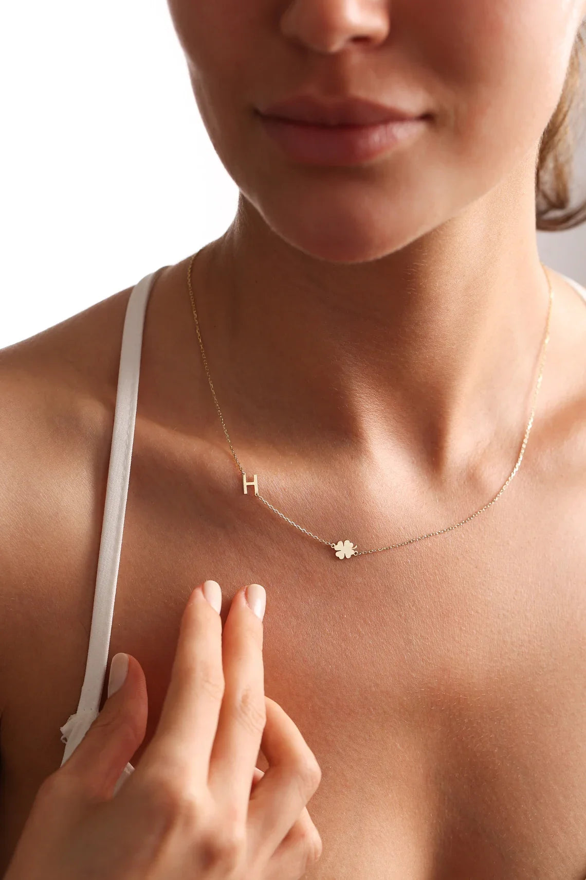 Lemegeton Personal isierte erste Halskette Edelstahl Schmuck A-Z Brief Anhänger mit Haustier Pfote Klee Symbol Halskette Geschenke