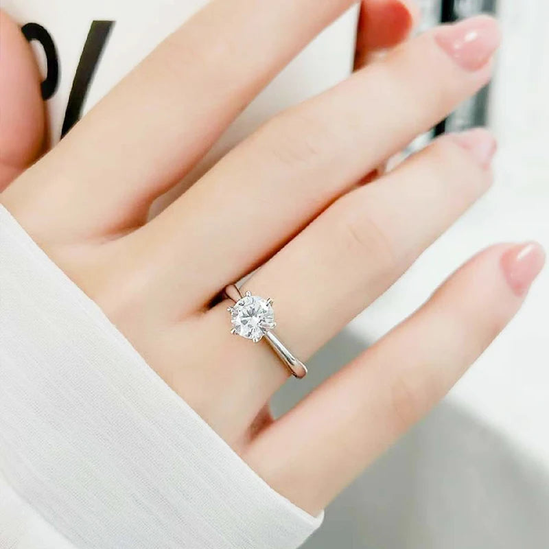 NeeTim 0,5–5 ct Moissanit-Ring für Damen, 925er Sterlingsilber mit weißvergoldetem Labordiamant, Verlobungs- und Ehering-Schmuck