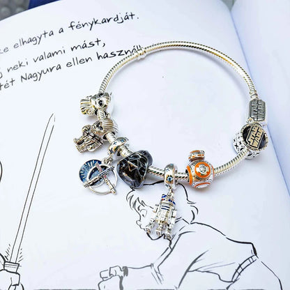 925 Sterling Silber Charms Heiße Star Wars Serie Mandalorianer Helm Anhänger Perlen Original Damen Armbänder DIY Schmuck Geschenke