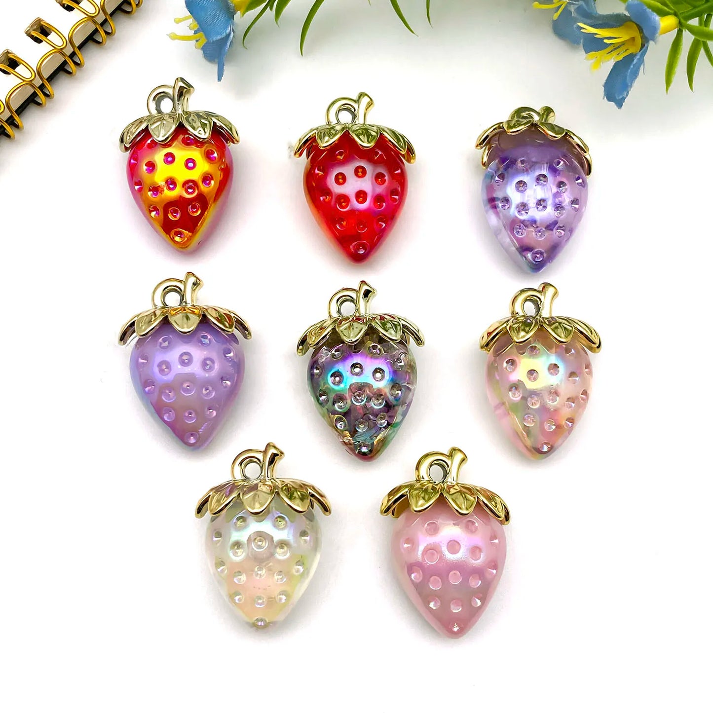 4/8 Stück saftige 3D-Erdbeer-Charms – Erstellen Sie bezaubernden DIY-Schmuck! (Perfekt für Sommeraccessoires und Geschenke)