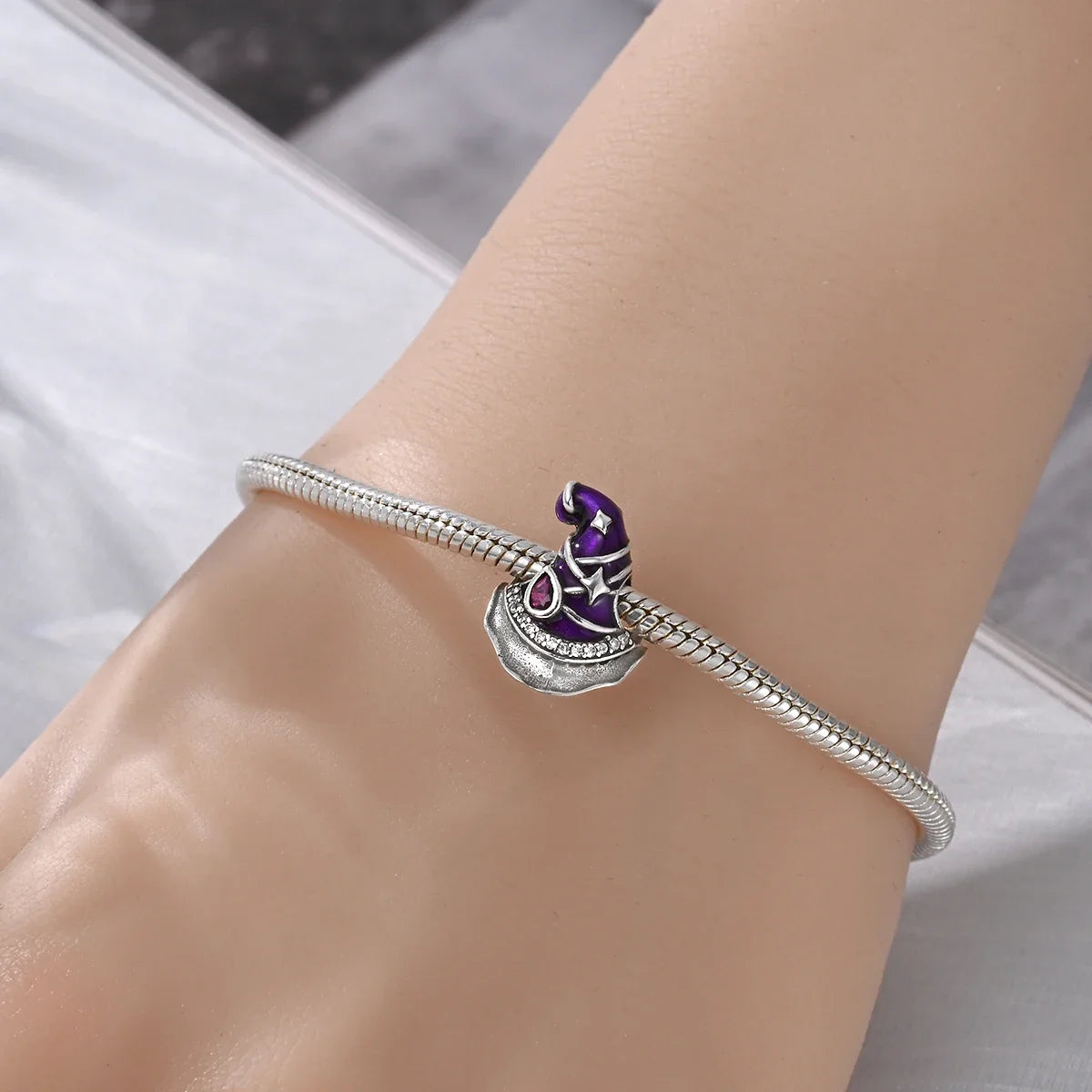 Silber 925 lila fliegender Hexenhut und Zauberbuch-Charms, Perlen, passend für Original-Armbänder, DIY-Halloween-Charm für Frauen, Schmuck, Geschenke