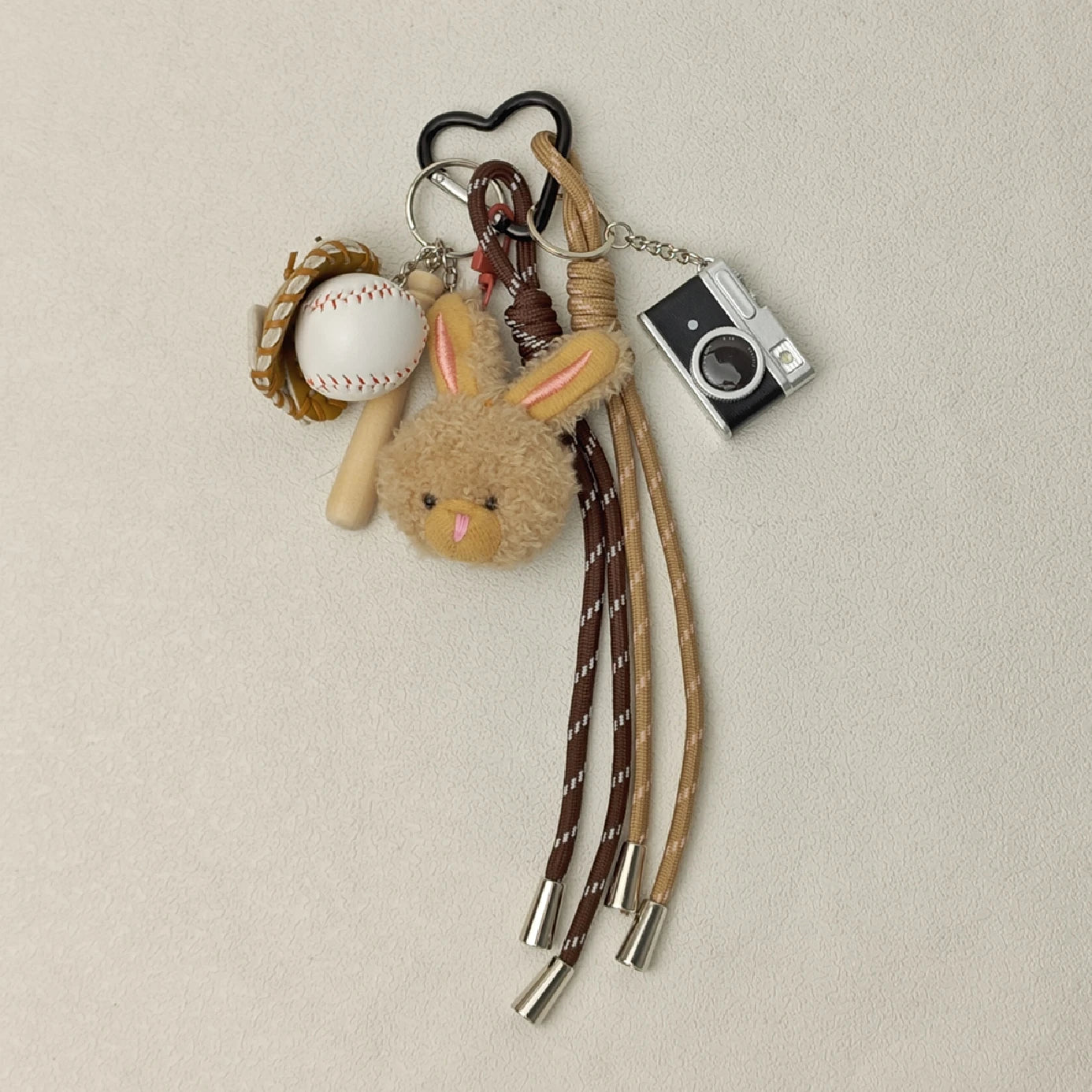 2025 neue Nette Cartoon Plüsch Puppe Tasche Anhänger Hund Kaninchen Kleiner Bär Kamera Schlüsselanhänger Zubehör Geschenk