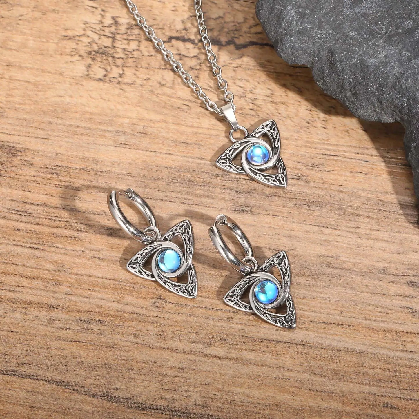 Vnox Vintage Celtic Knot Pendant Necklaces with Moonstone Inlay for Men and Women, Witch Knot Collar Jewelry with Box Chain