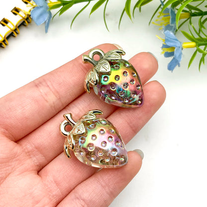 4/8 Stück saftige 3D-Erdbeer-Charms – Erstellen Sie bezaubernden DIY-Schmuck! (Perfekt für Sommeraccessoires und Geschenke)