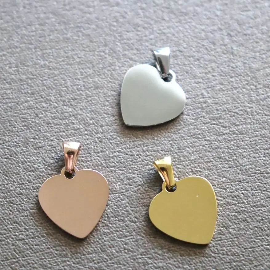 20 Stück Herz 304 Edelstahl Stempeln Blank Tag Anhänger Charms mit Snap on Bails für Halskette Schmuckherstellung Geschenk