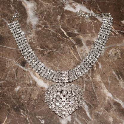 Glänzende voller Strass lange Kette Halsband Aussage Halskette für Frauen Modeschmuck atemberaubende Halskette Zubehör