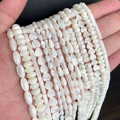 Natürliche weiße Perlmutt-Muschelperlen, Rondelle-Herz, ovale runde Süßwasser-Muschelperlen für die Schmuckherstellung, 38,1 cm pro Strang