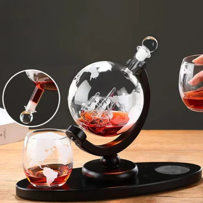 Globusförmiger Whisky-Dekanter aus Borosilikatglas mit Holzsockel, einzigartige Weinbelüfter-Flasche, Geschenk für die Dekoration zu Hause, in der Bar