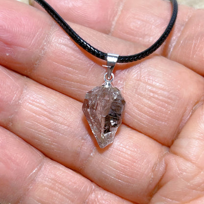 Natürlicher Kristall Herkimer Diamant Zubehör Hängestein Edelsteine Mineral Energie Reiki Heimdekorationen Geschenk Erzkristalle