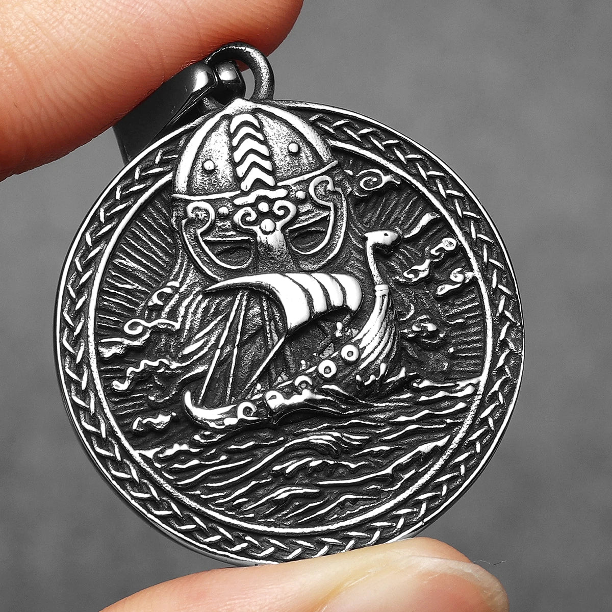 Viking Piraten Amulette Doppelseitige Schnitzerei Männer Halsketten Edelstahl Anhänger Kette Frauen Punk Schmuck Zubehör Geschenke
