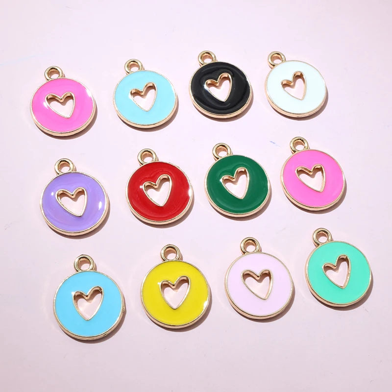 20 Stück 15 x 12 mm Emaille doppelseitig hohle Herz Charms Anhänger DIY Schmuckherstellung Zubehör für Armband Ohrringe Halskette