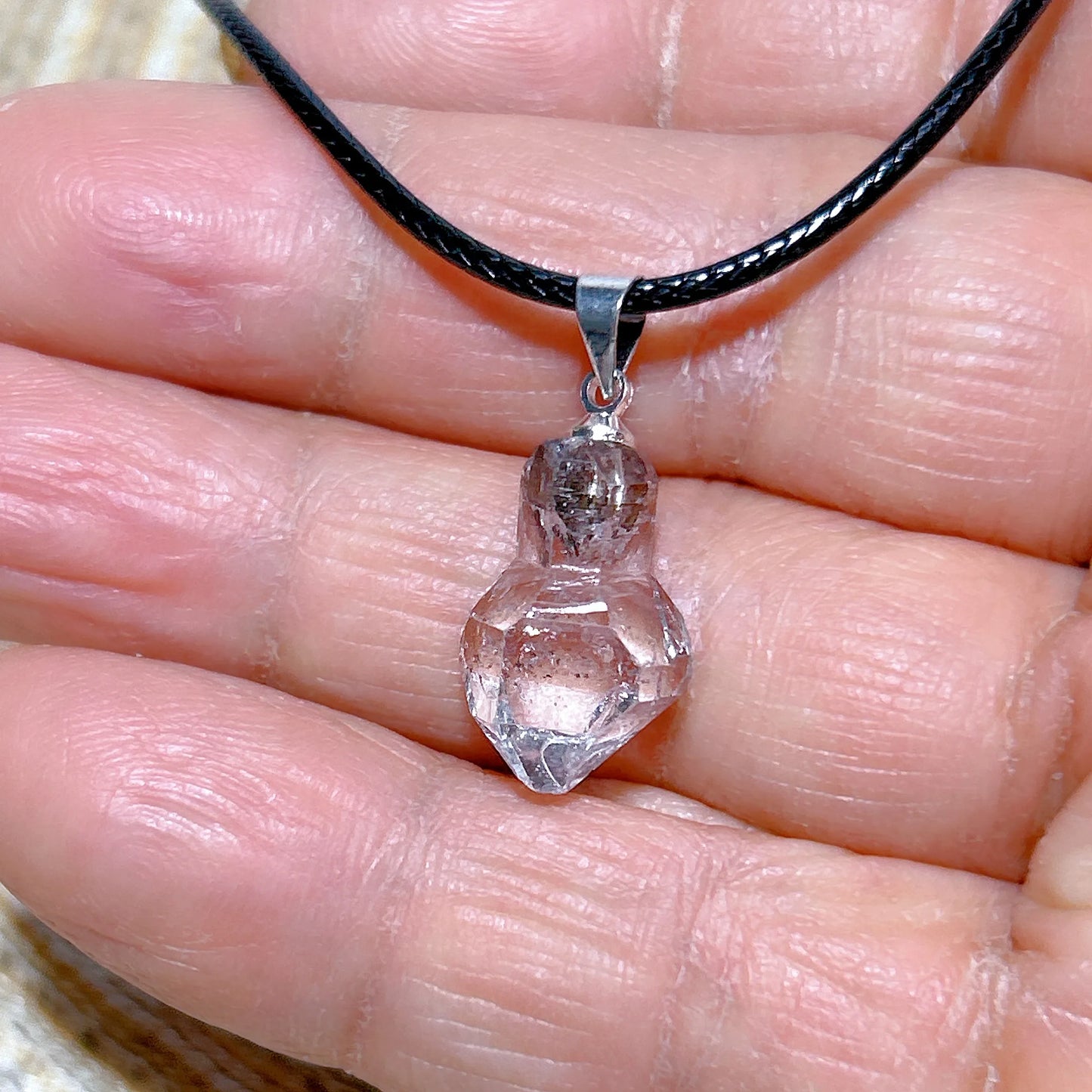 Natürlicher Kristall Herkimer Diamant Zubehör Hängestein Edelsteine Mineral Energie Reiki Heimdekorationen Geschenk Erzkristalle