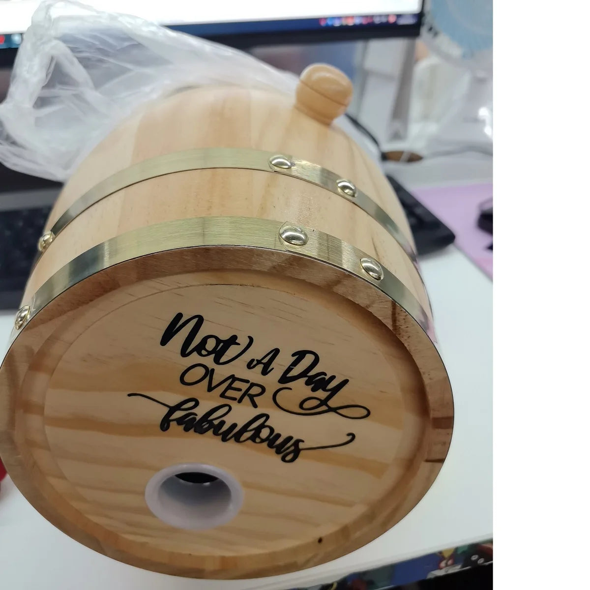 3L Holz-Whiskeyfass mit Ständer, Verschluss und Zapfhahn – Weinfass/Whiskeyfass-Spender für Whiskey, Bourbon, Cocktails, Rum