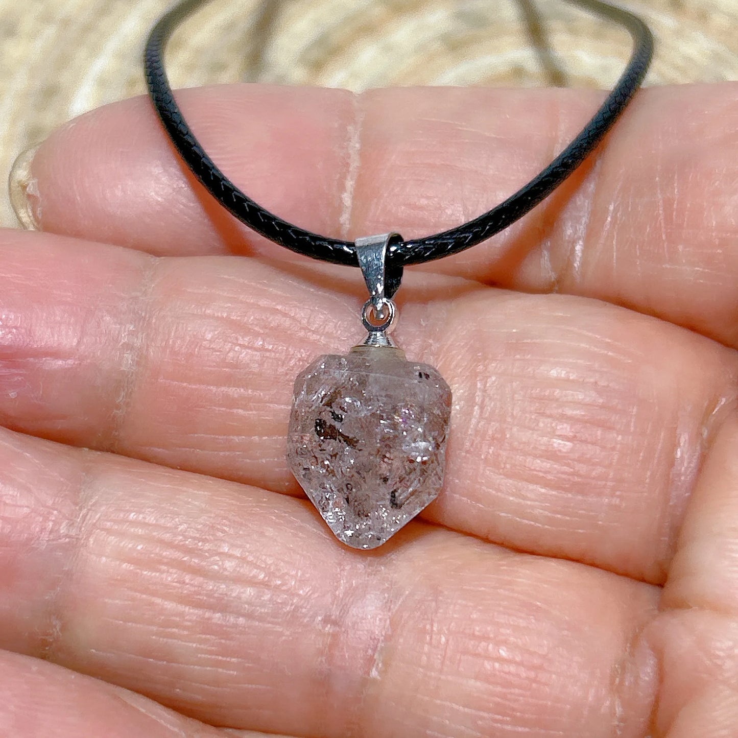 Natürlicher Kristall Herkimer Diamant Zubehör Hängestein Edelsteine Mineral Energie Reiki Heimdekorationen Geschenk Erzkristalle