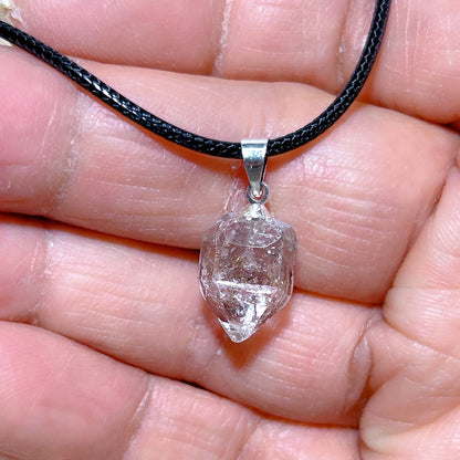 Natürlicher Kristall Herkimer Diamant Zubehör Hängestein Edelsteine Mineral Energie Reiki Heimdekorationen Geschenk Erzkristalle