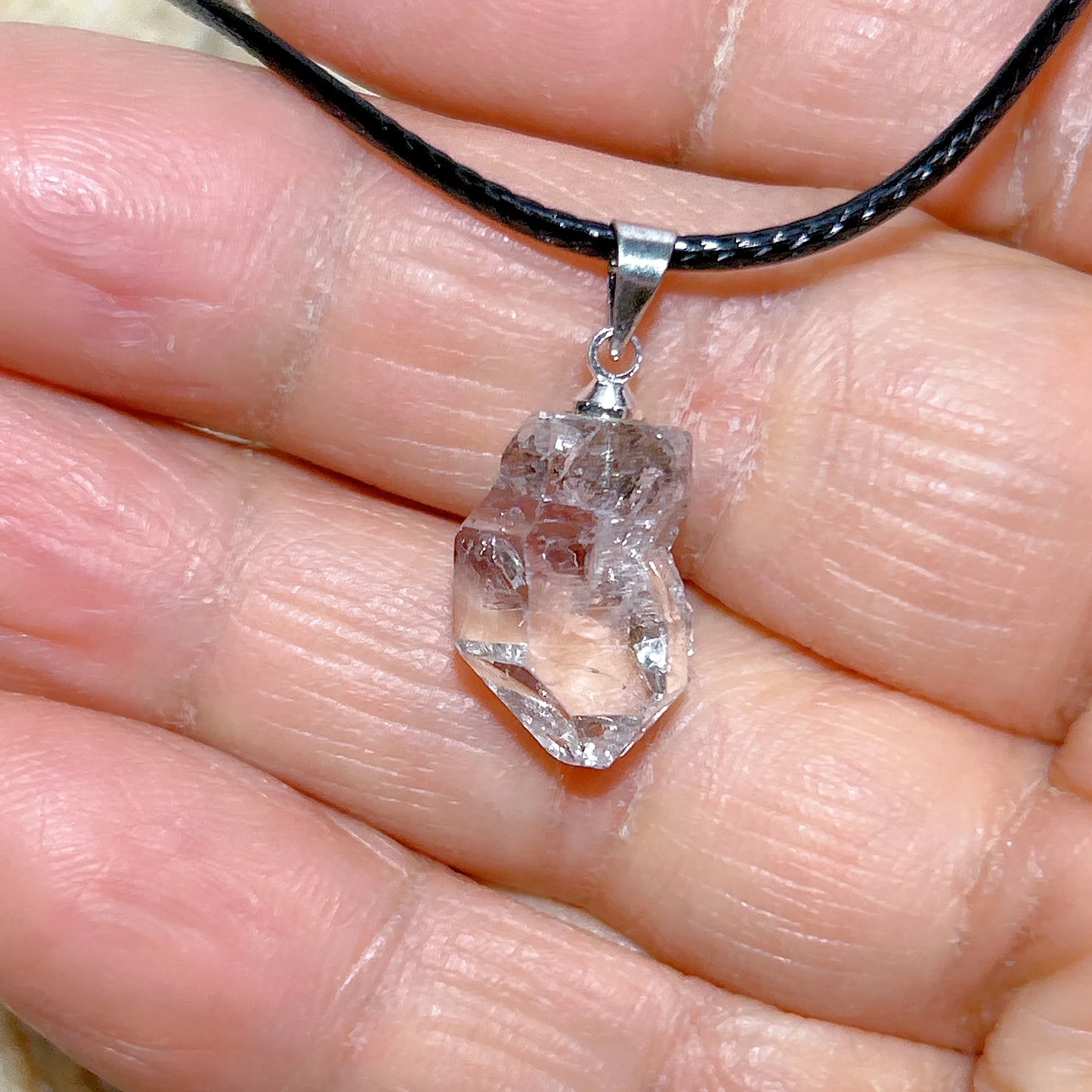 Natürlicher Kristall Herkimer Diamant Zubehör Hängestein Edelsteine Mineral Energie Reiki Heimdekorationen Geschenk Erzkristalle
