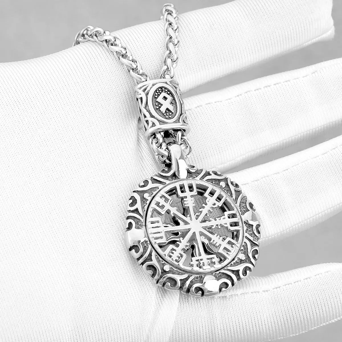 Kreatives Design Wikinger Rune Kompass Halskette Vintage Mode Amulett Edelstahl Anhänger für Herren Großhandel Schmuck