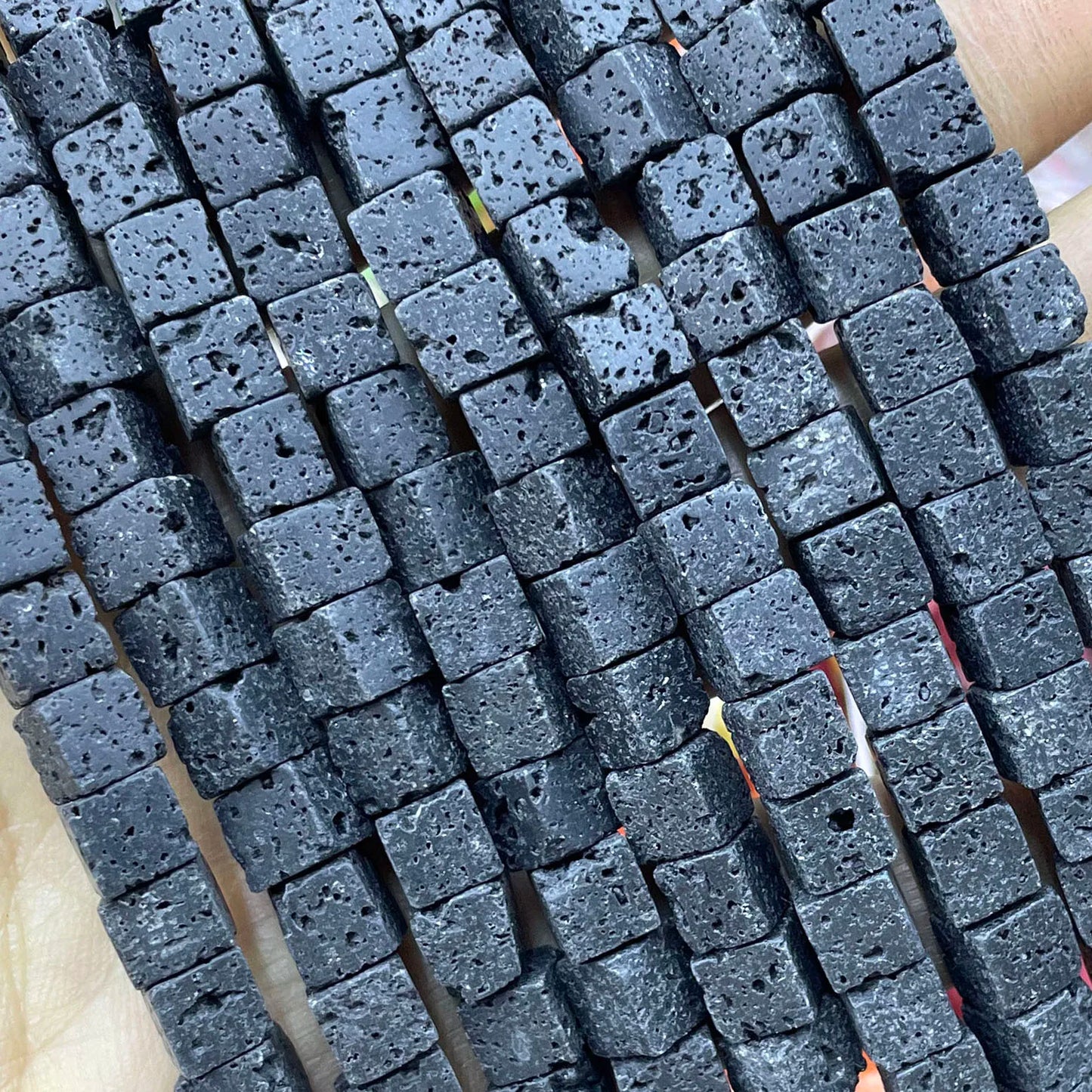 Natürliche Stein Schwarz Vulkanischen Lava Zylinder Räder Quadrat Runde Form Spacer Perlen Für Schmuck Machen Diy Armband Zubehör