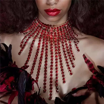 Modische Glänzende Rote Strass-Langquasten-Halskette, Europäische und Amerikanische Strass-Halskette, Trendiges Accessoire