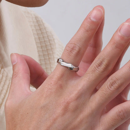 Einfache Mobius-Ringe für Männer und Jungen, einfacher Paar-Fingerring aus Edelstahl, Punk-Vintage-Schmuckgeschenke
