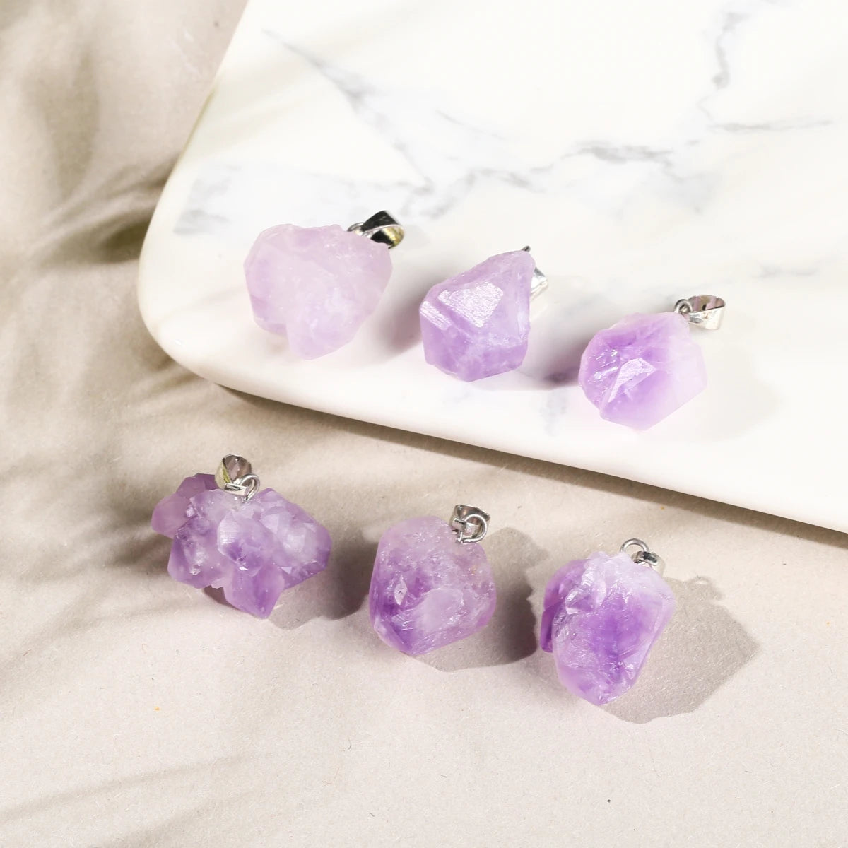 1 Stück Naturstein Amethyst Cluster Anhänger Unregelmäßige Heilung Charms für Schmuckherstellung DIY Armband Halskette Zubehör ﻿