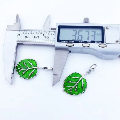 Heißer Verkauf Europa Mode Europäischen 925 Sterling Silber Reine und Frische Grüne Blatt Blütenblatt Anhänger Charme Für Frauen