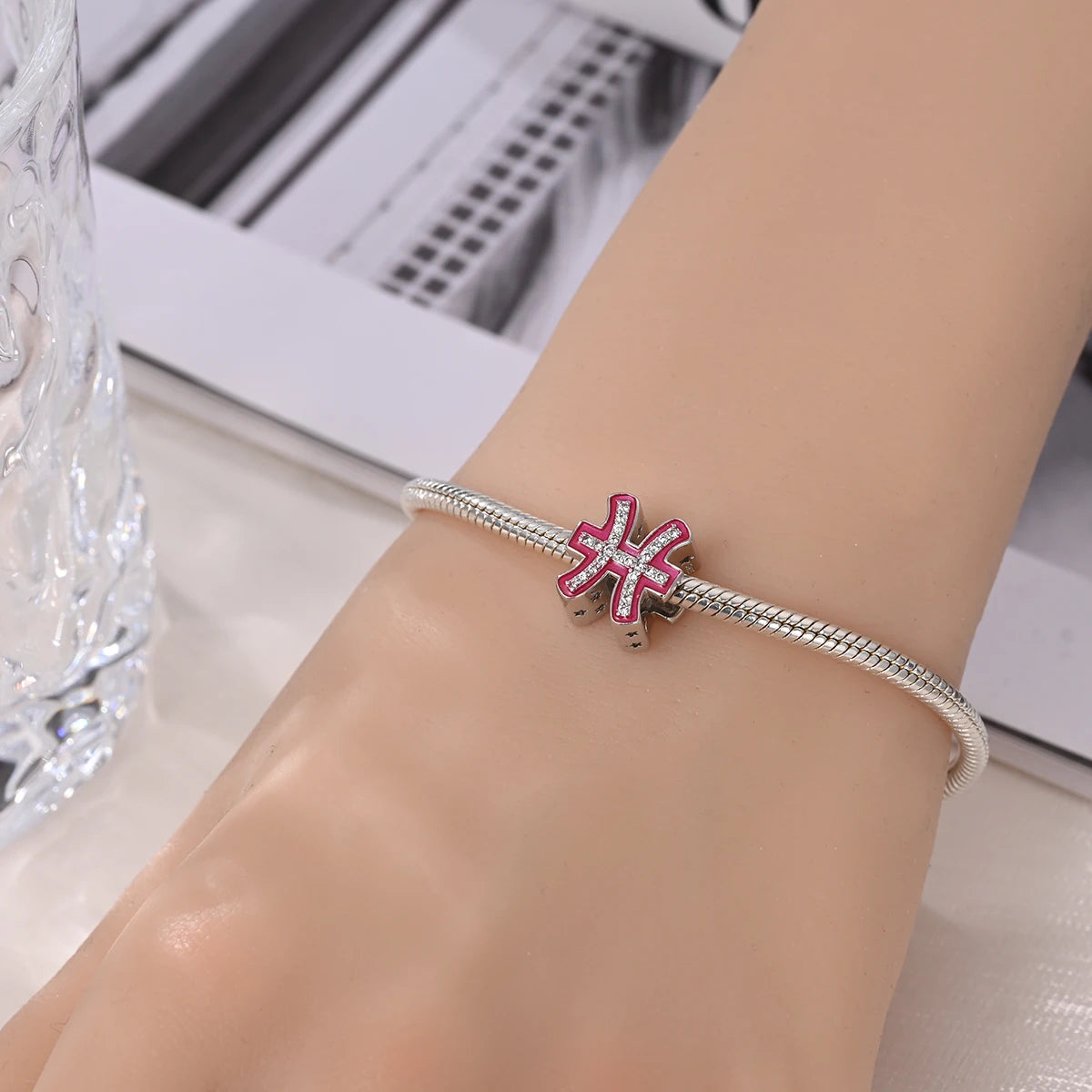 Heißer Verkauf 925er Sterlingsilber, Geburtsstein Juni, Herzperlen und Sonne und Mond, Medaillenanhänger, passend für Armband-Halskette, exquisite Geschenke
