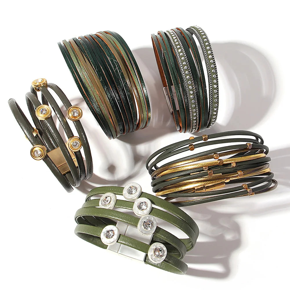 ALLYES Vintage grünes mehrschichtiges Wickelarmband aus Leder für Damen und Herren, Boho-Armbänder mit eingelegten Strasssteinen und Armreifen, Charm-Schmuck