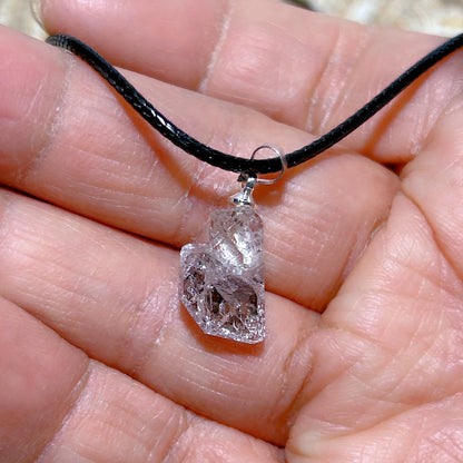 Natürlicher Kristall Herkimer Diamant Zubehör Hängestein Edelsteine Mineral Energie Reiki Heimdekorationen Geschenk Erzkristalle