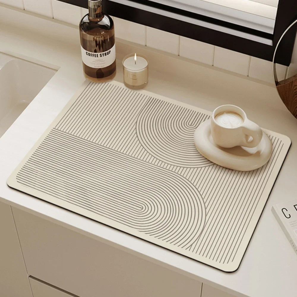 Schachbrettmuster Gummi-Küchenabtropfmatte Saugfähige Rutschfeste Geschirrabtropfmatte für Kaffeemaschine Teetasse Geschirr Dekoration