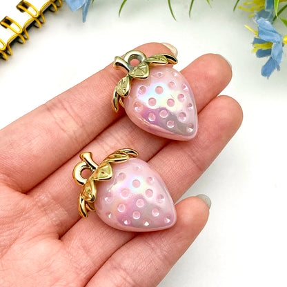 4/8 Stück saftige 3D-Erdbeer-Charms – Erstellen Sie bezaubernden DIY-Schmuck! (Perfekt für Sommeraccessoires und Geschenke)