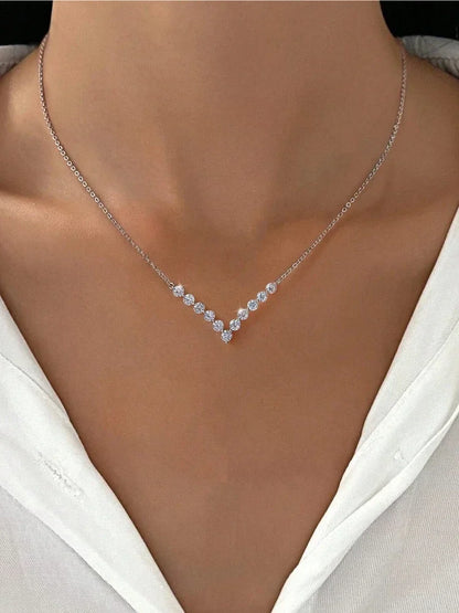 Schlichte, klassische, wunderschöne Zirkon-Schlüsselbeinkette aus 925er-Sterlingsilber mit V-förmigem Zirkon für Damen, Jahrestag, Party, hochwertiger edler Schmuck