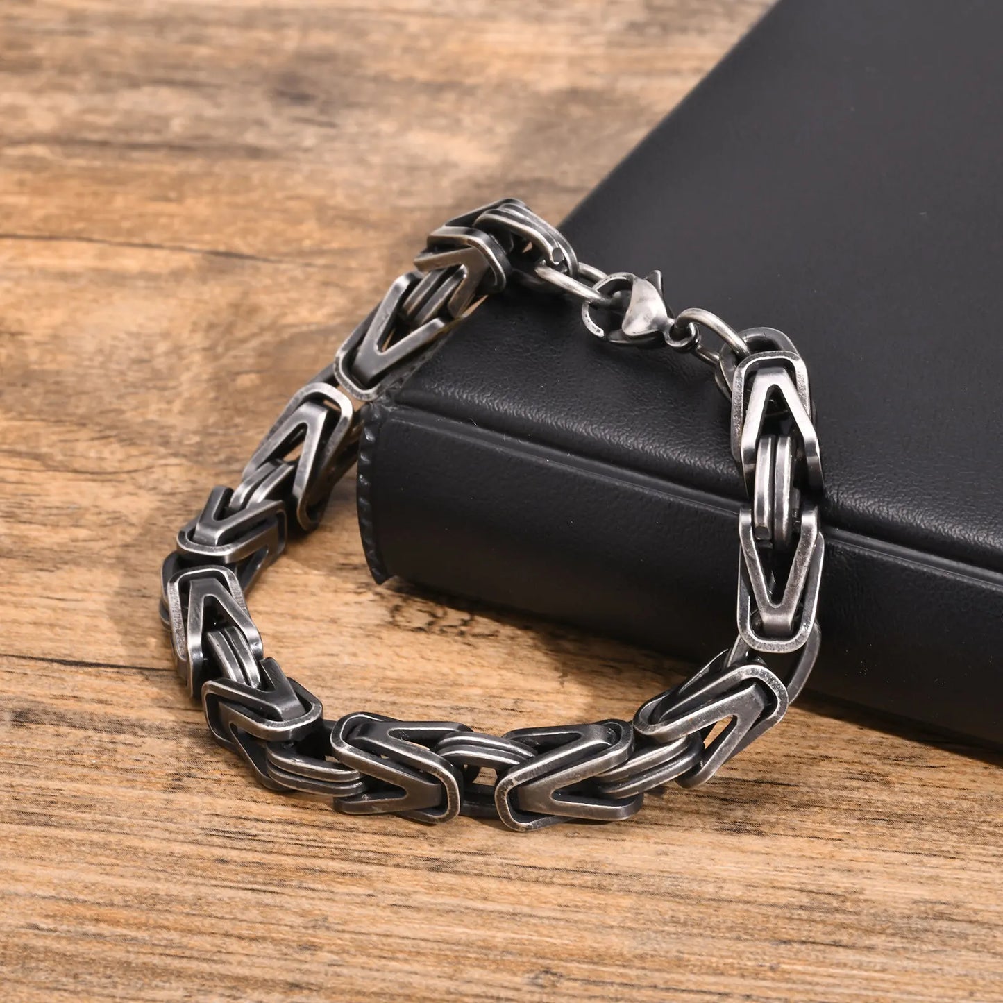 Klobige byzantinische Kettenarmbänder für Männer und Jungen, V-förmiges Edelstahl-Kettenglied-Armband, Vintage-Schmuck, Accessoires, Herrengeschenke
