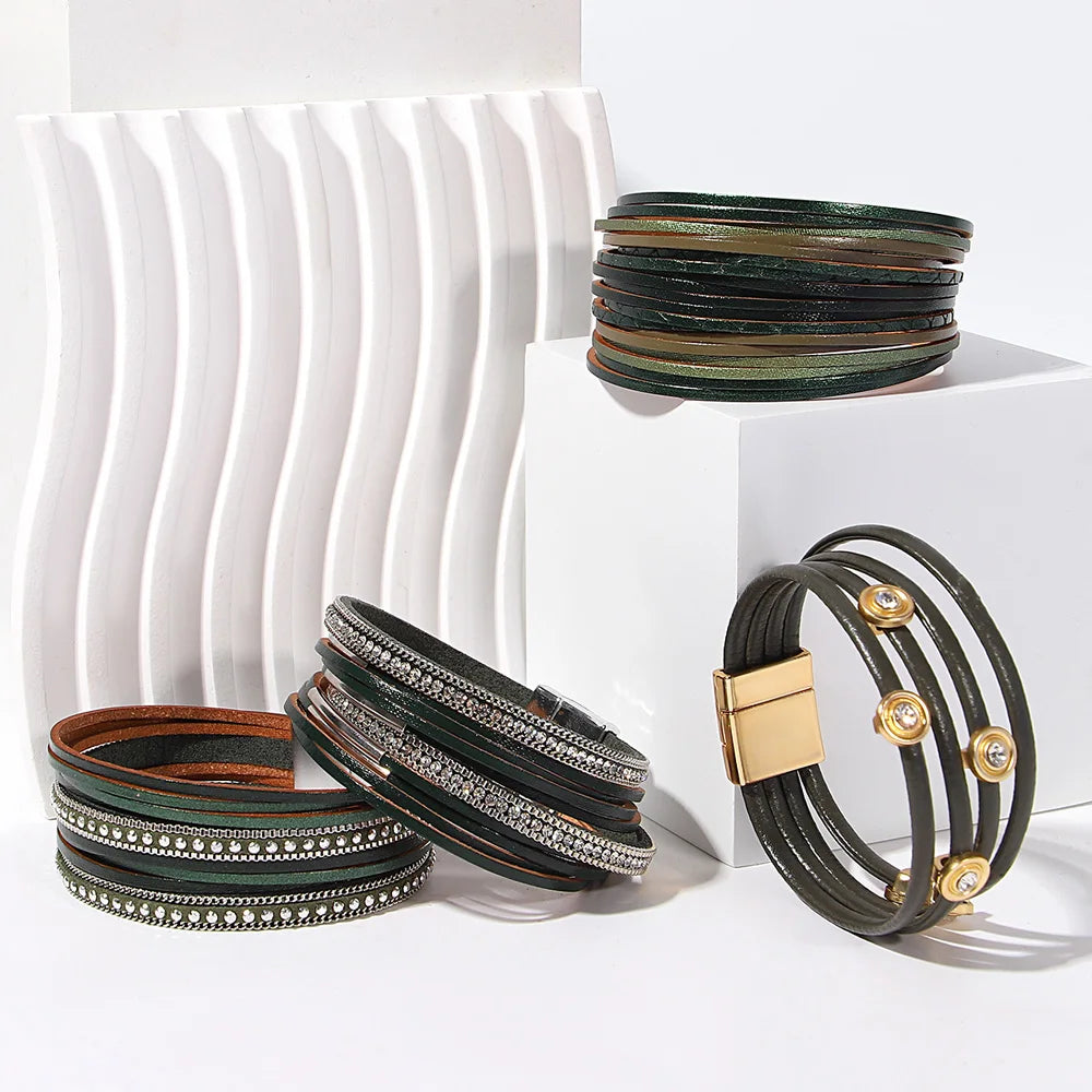 ALLYES Vintage grünes mehrschichtiges Wickelarmband aus Leder für Damen und Herren, Boho-Armbänder mit eingelegten Strasssteinen und Armreifen, Charm-Schmuck
