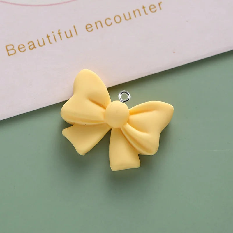 10 Stück süße Schleife Harz Anhänger Macaron Schmetterling Knoten Charms für Schmuckherstellung Zubehör DIY Ohrringe Halskette Schlüsselanhänger