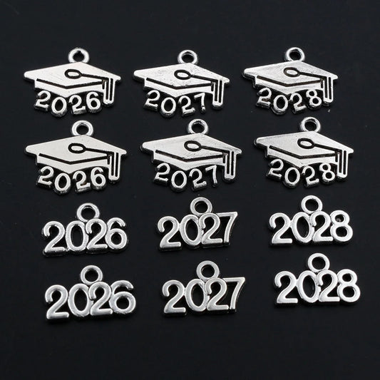 50 Stück 9x14mm Jahr Nummer 2026 2027 2028 Anhänger Charms DIY Schmuck Herstellung Schmuck finden antike versilbert Zubehör