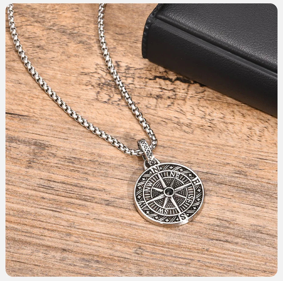 Vnox Vintage Compass Pendant Necklaces for Men and Boys, Stainless Steel Coin Necklace, Rock Hiphop Collar, Graduation Gid Gift