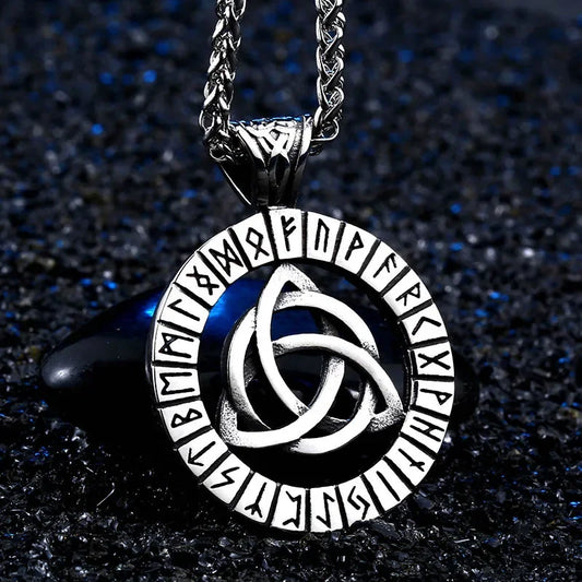 YILUOCD Viking Nordic Rune Halsketten für Männer Edelstahl Trinity Keltischer Knoten Anhänger Amulett Pagan Nordische Runen Jewerly