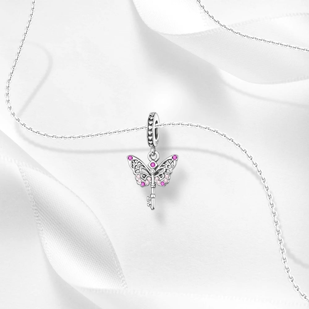 Exquisiter 925er-Sterlingsilber-Charm mit funkelndem Edelstein, Schlüssel, Blume, Schmetterling, passend für DIY-Armbänder, Halsketten, edler Schmuck, Geschenke