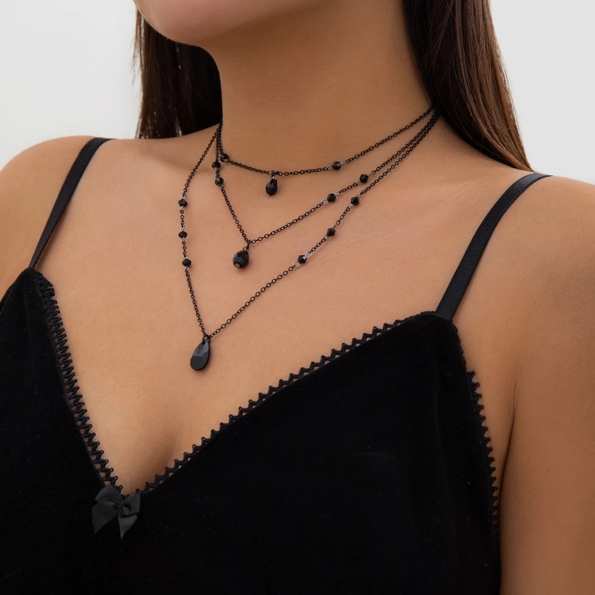 IngeSight.Z Gothic mehrschichtiges schwarzes Tropfen-Kristall-Anhänger-Halsketten-Set für Frauen, Vintage-Gliederkette aus schwarzem Metall, Halsband