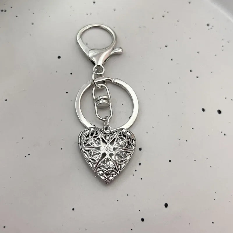 Fotorahmen Herz Medaillon Schlüsselanhänger y2k Handgefertigte herzförmige kleine Box Märchen Schlüsselanhänger Geschenk für Sie